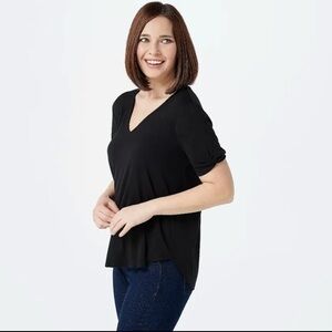 NWT Gibson Look V-neck Twist Sleeve T-shirt Black size S